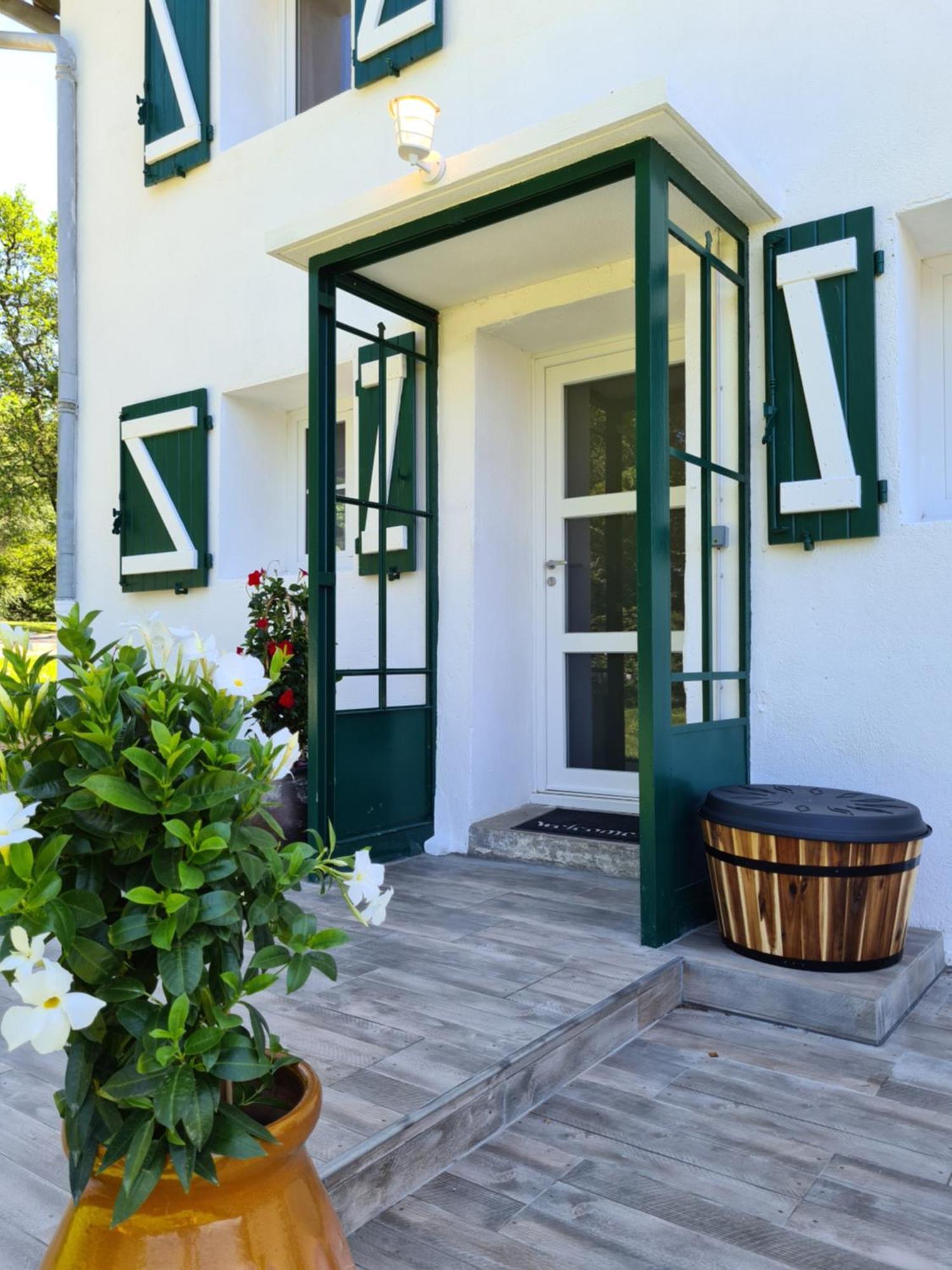 Gite Confortable Avec Spa Prive Et Confort Moderne Pont-de-Larn Bagian luar foto