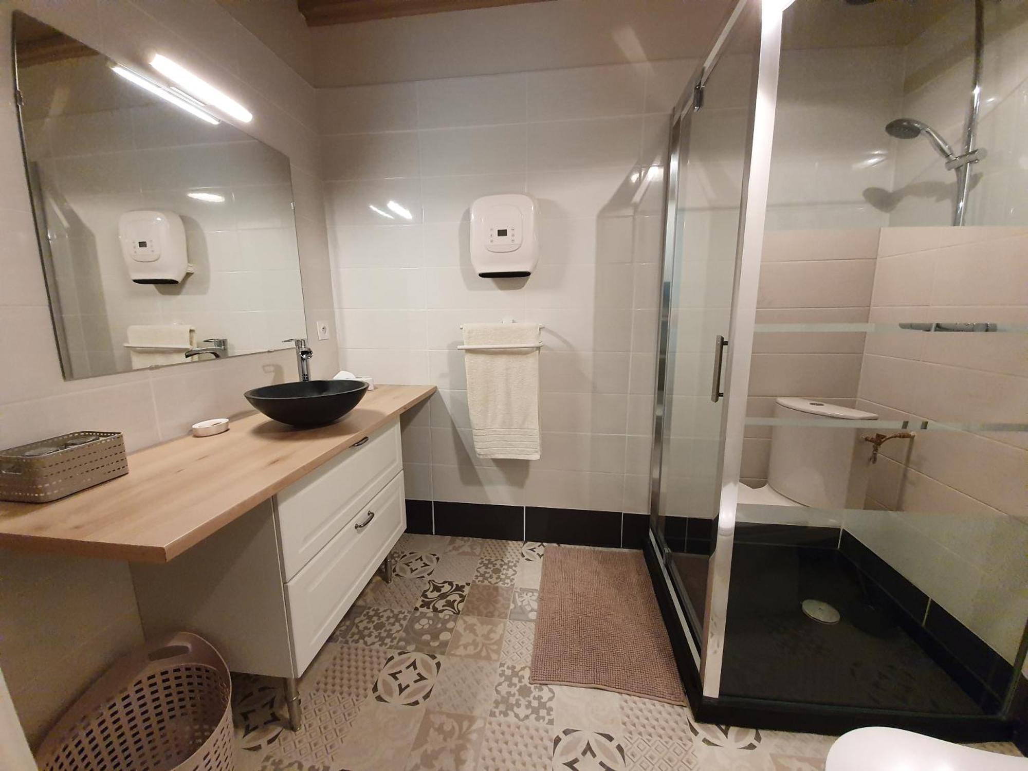 Gite Confortable Avec Spa Prive Et Confort Moderne Pont-de-Larn Bagian luar foto